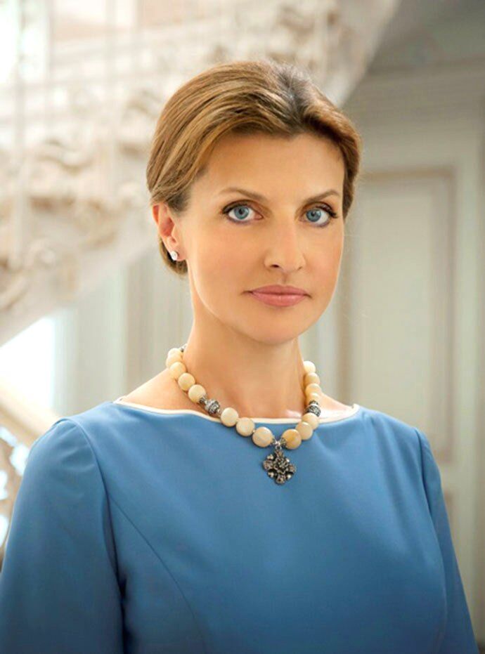 День рождения Марины Порошенко: самые женственные образы первой леди