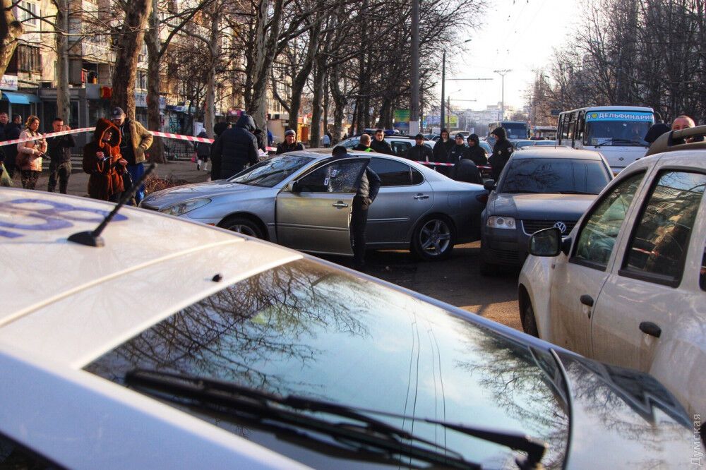 Гуляли мамы с детьми: в Одессе произошла стрельба
