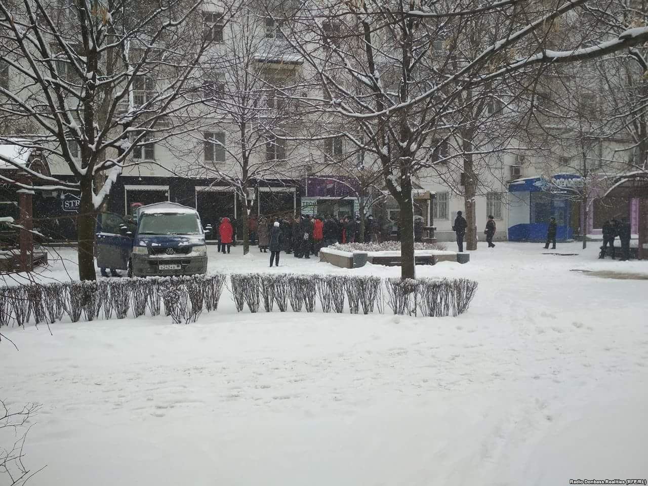 В Донецке наступила эпоха каменного века