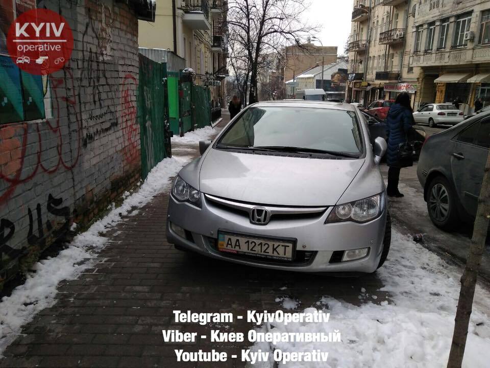 "Вызов принят!" В Киеве жестоко расправились с героем парковки