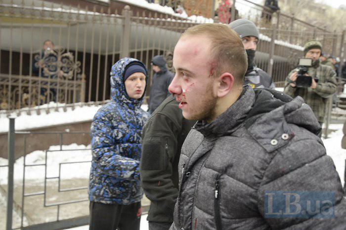 Стрельба возле суда в Киеве: появились свежие фото и видео