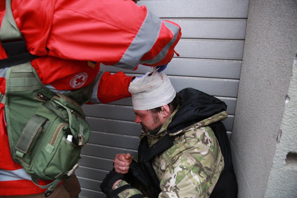 Стрілянина біля суду в Києві: з'явилися свіжі фото та відео