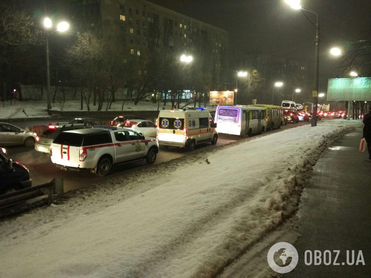 В Киеве страшная авария с маршрутками: множество пострадавших