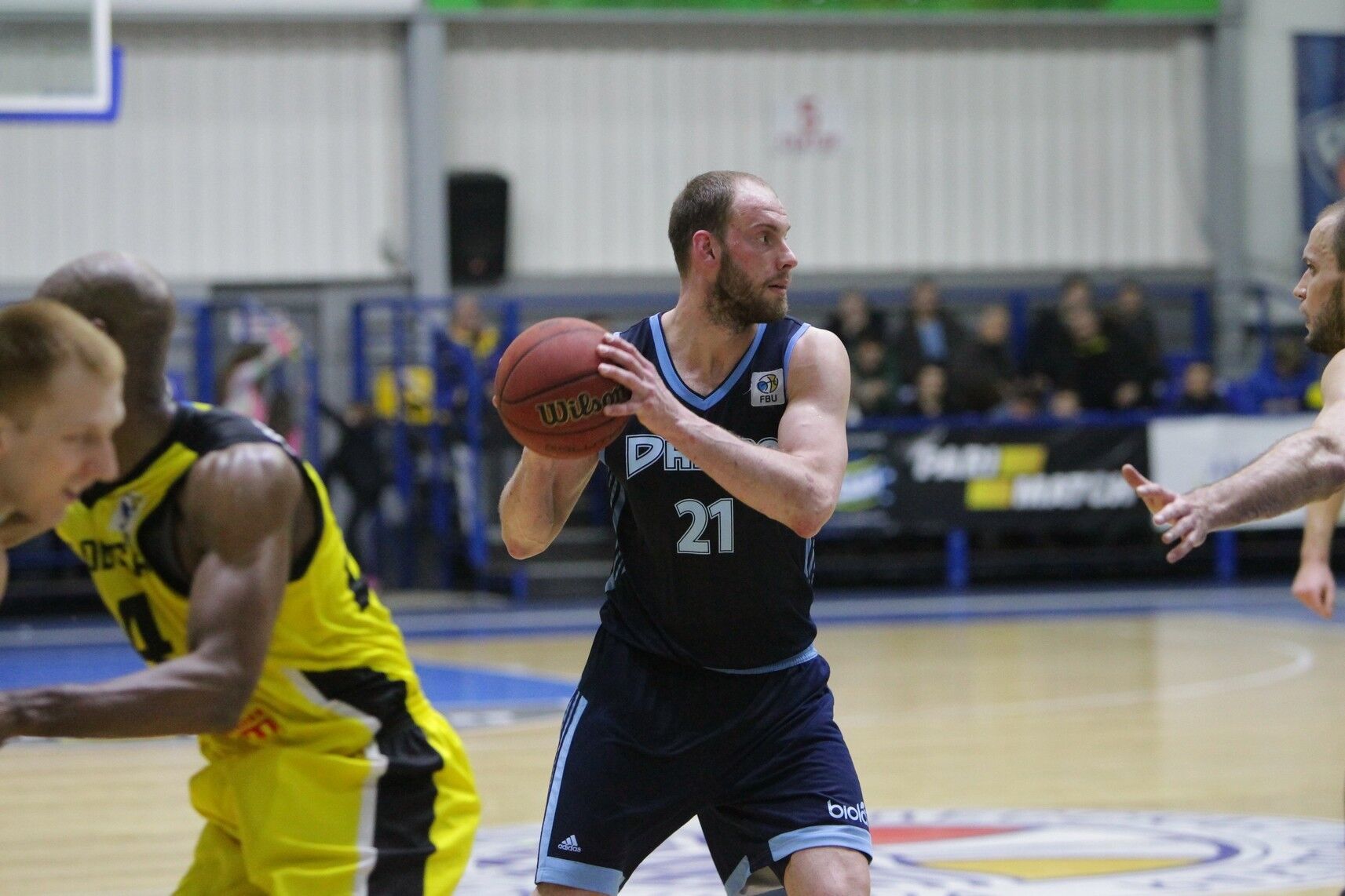 Уверенные победы "Химика" и "Днепра": результаты Суперлиги Пари-Матч 16 февраля