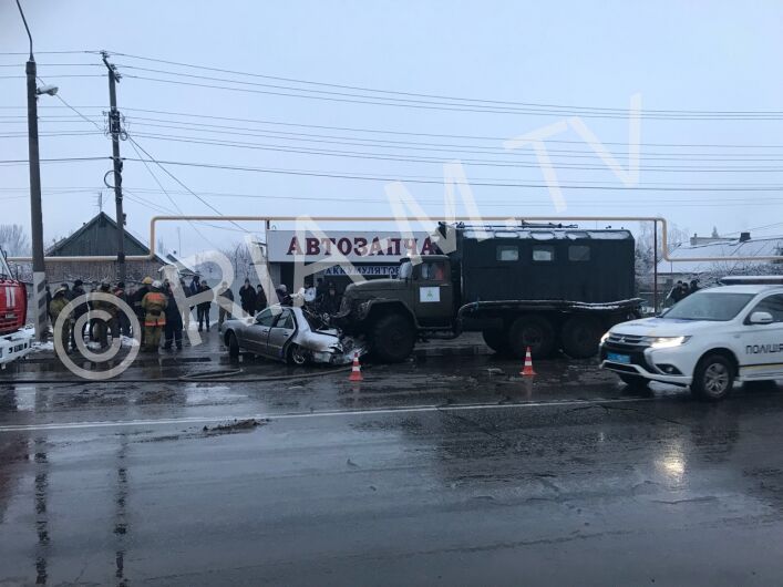В Запорожской области в ДТП погиб водитель "Мерседеса" (ФОТО)