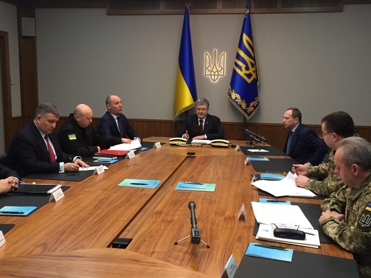 Порошенко подписал закон о реинтеграции Донбасса