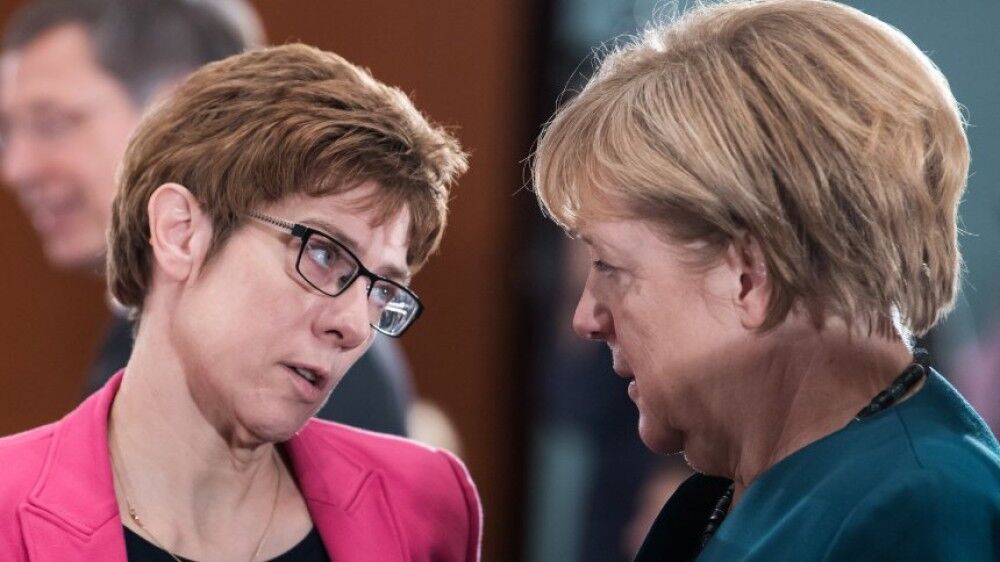 Меркель визначилася з наступницею: що про неї відомо