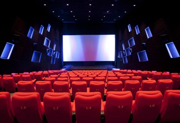 Англомовний театр і світле кіно: куди піти у ці вихідні
