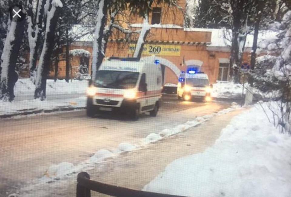 В киевский госпиталь прибыл борт с тяжелоранеными бойцами: нужна помощь