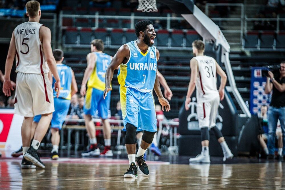 Сборная Украины одержала уверенную победу на выезде в отборе на Кубок мира по баскетболу-2019