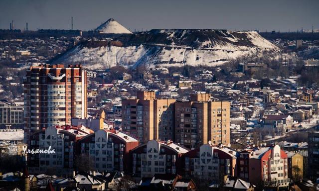 Ленин на месте: появились свежие фото из оккупированного Донецка