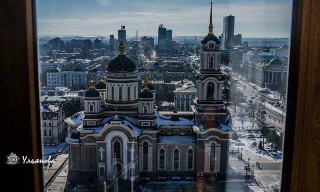 Ленин на месте: появились свежие фото из оккупированного Донецка