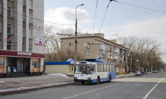 Ленин на месте: появились свежие фото из оккупированного Донецка