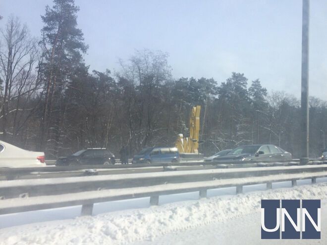 Фури заблокували в'їзд до Києва: фото кілометрового затору