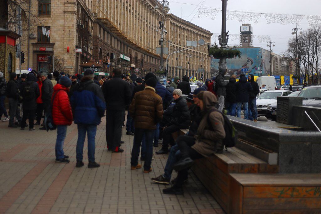 Владельцы авто на еврономерах устроили протест в центре Киева