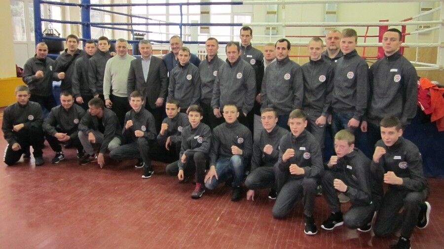 Боксёры из запорожской сборной впервые за 10 лет получили новую форму (ФОТО)