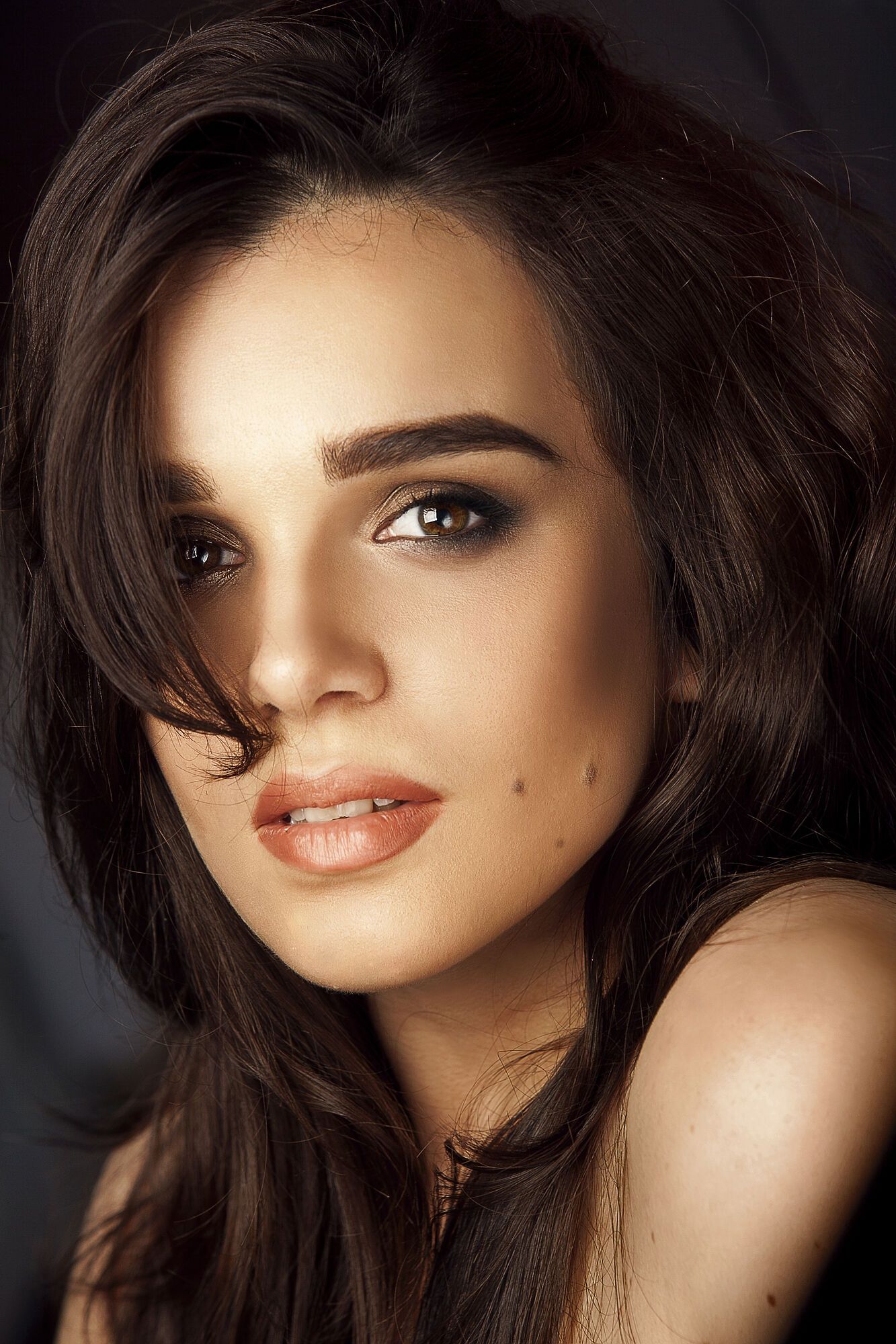 Зазвичай подорожую сама. Було б бажання - Олександра Кутас, перша в Україні модель в інвалідному кріслі