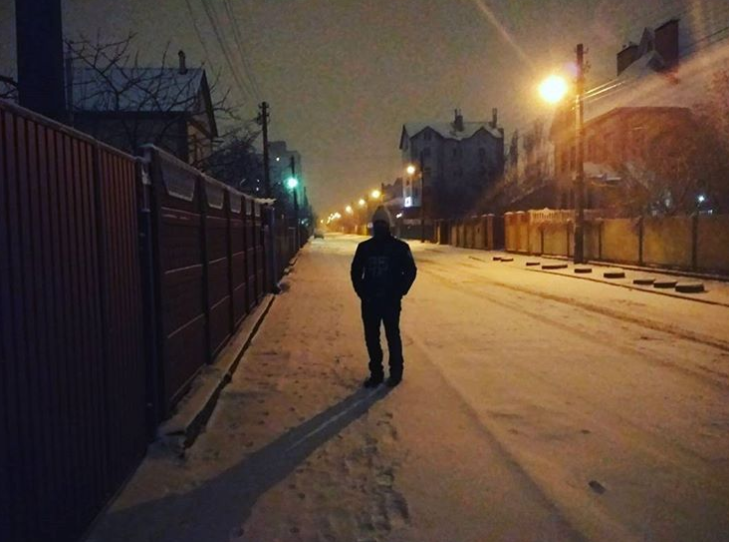 Киев засыпало снегом: опубликованы яркие фото и видео