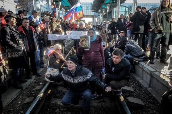 "Русский мир" в Донецке освободили от цивилизации 