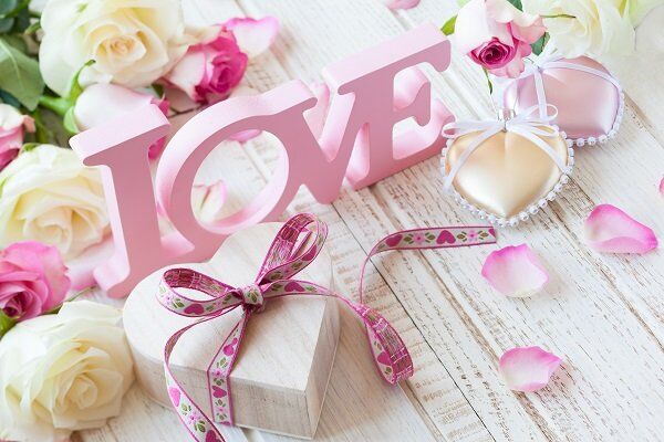 День святого Валентина: поздравления, смс и открытки 