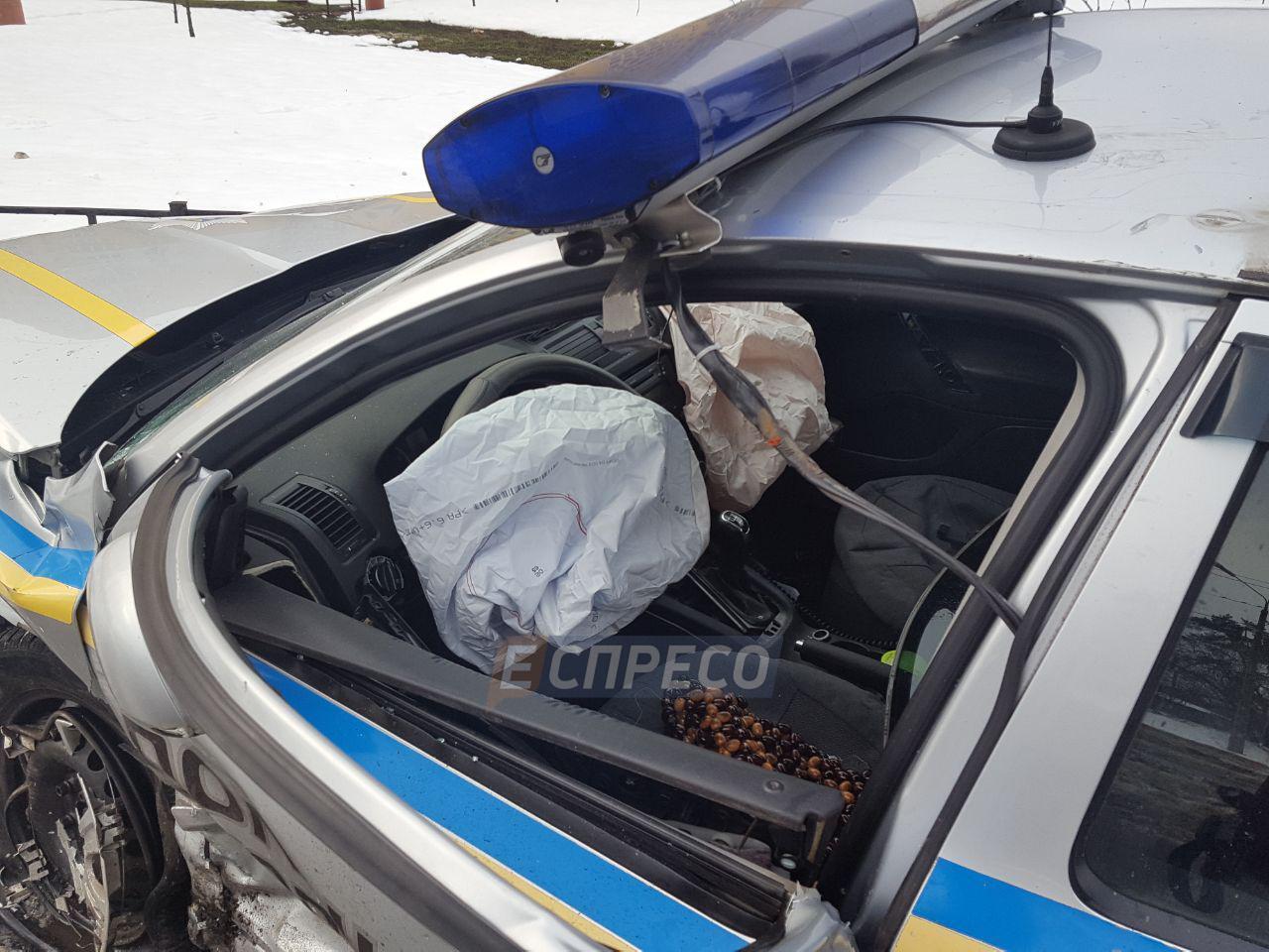  В Киеве пьяный водитель влетел в авто копов: появились детали