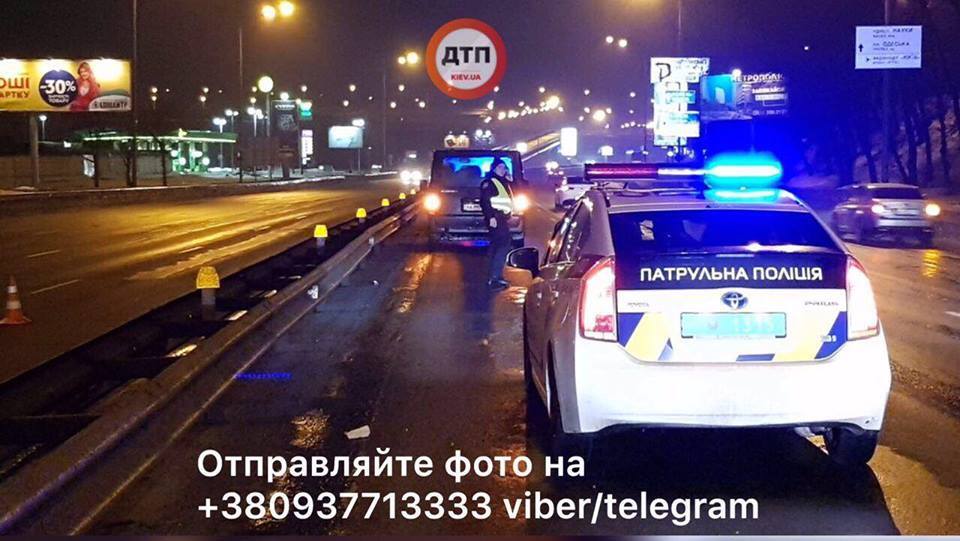 У Києві боєць Нацгвардії потрапив під авто, поспішаючи на допомогу збитому пішоходу