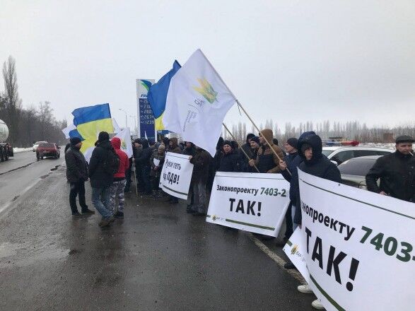 К всеукраинской забастовке аграриев присоединились еще три области