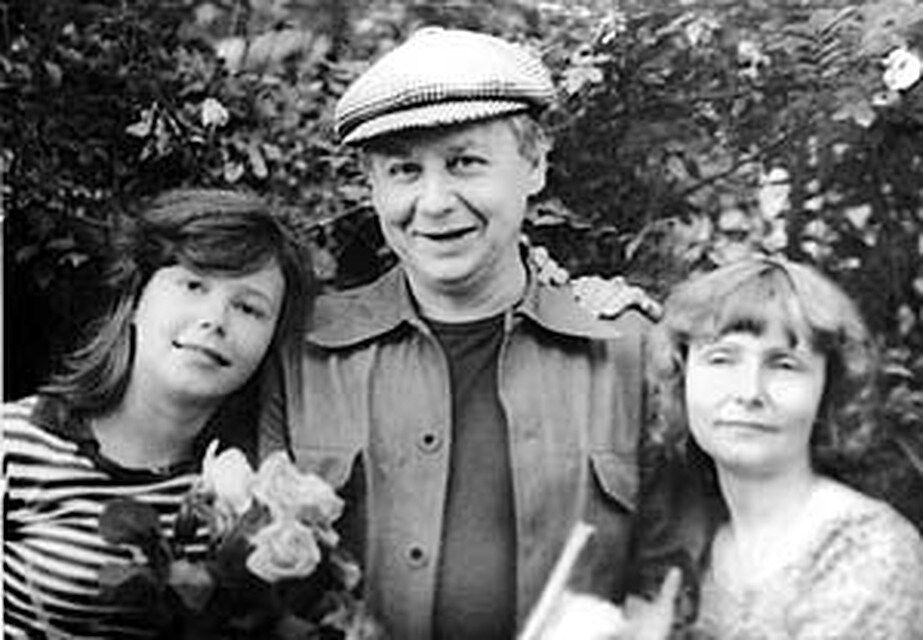 Олег Табаков з першою дружиною Людою (праворуч) і донькою Сашею