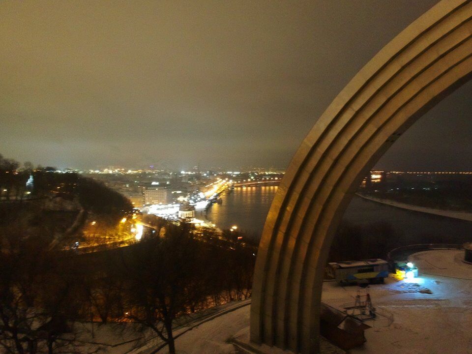 Метель над Киевом: снежный город показали с высоты птичьего полета