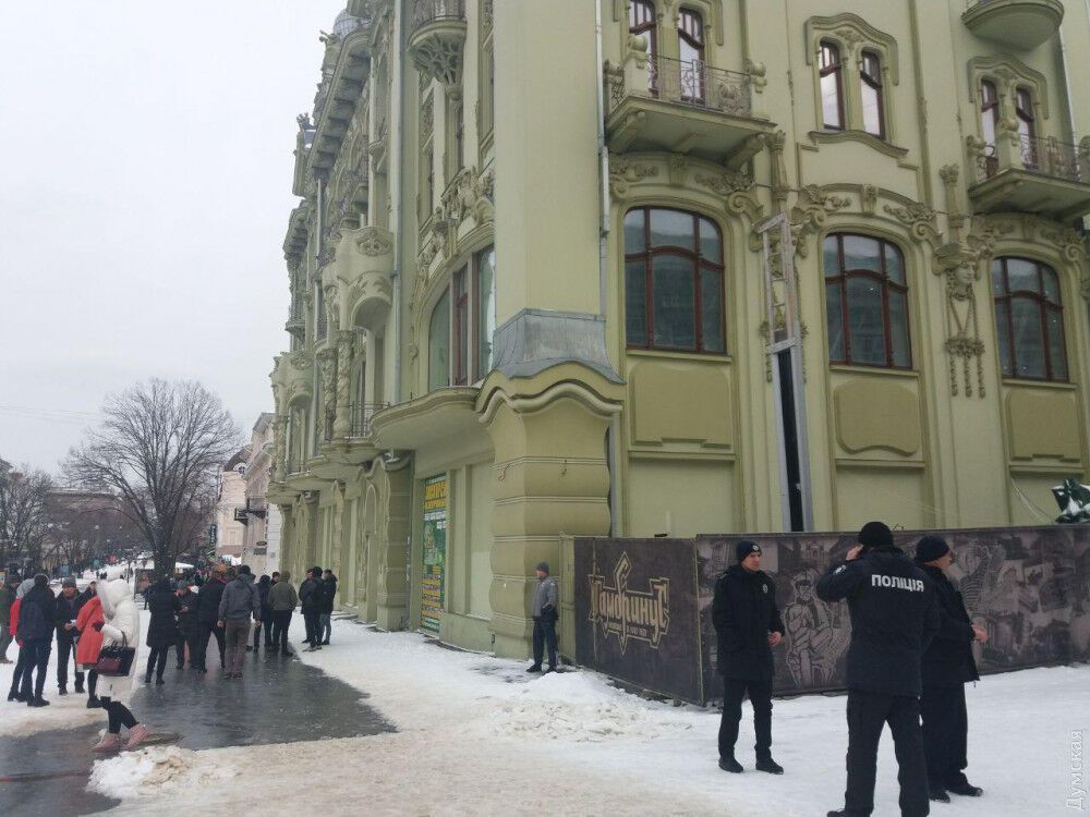 Националисты захватили пустующий отель в Одессе: подробности