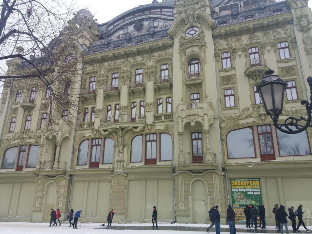 Националисты захватили пустующий отель в Одессе: подробности