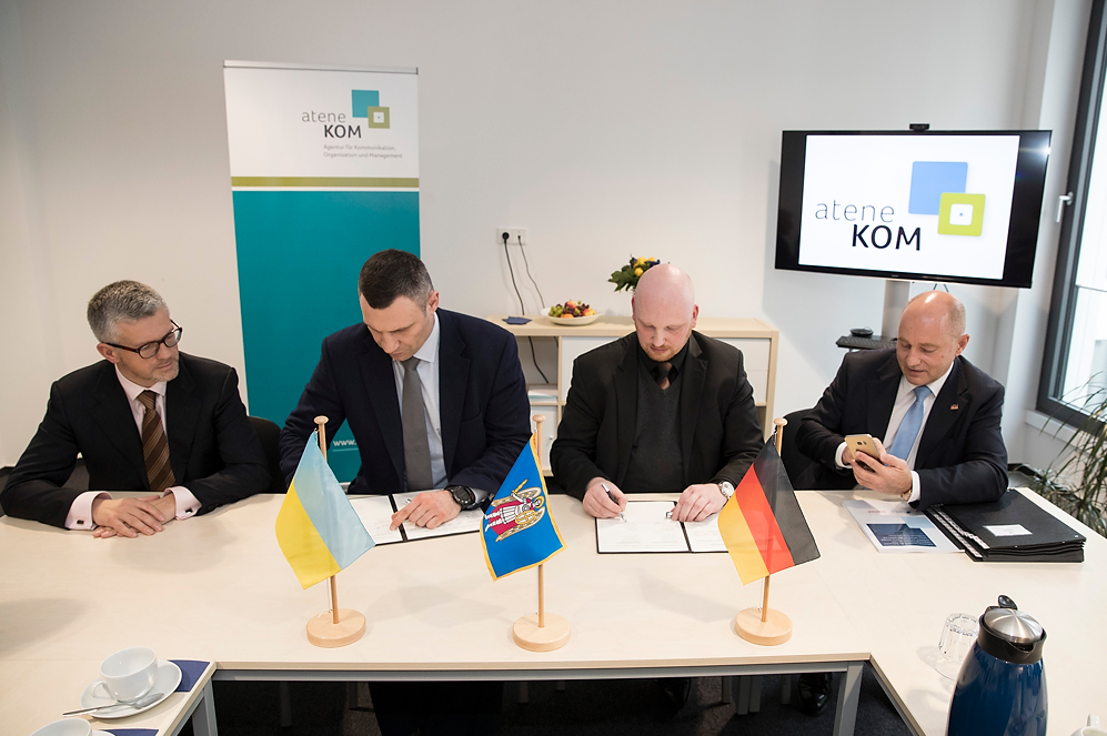Развитие Киева: Кличко подписал Меморандум в Берлине