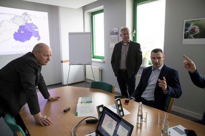 Кличко почав переговори з німцями про допомогу в убезпеченні полігону №5 у Підгірцях