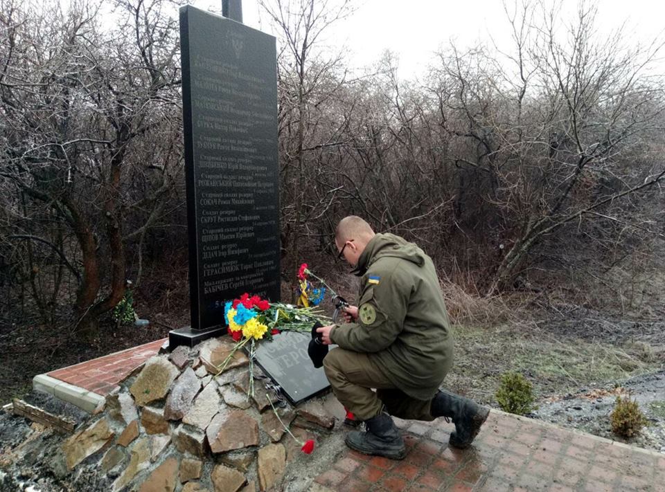 Щороку 5 січня бійці батальйону відвідують місце ДТП, що забрало життя 12 їхніх побратимів