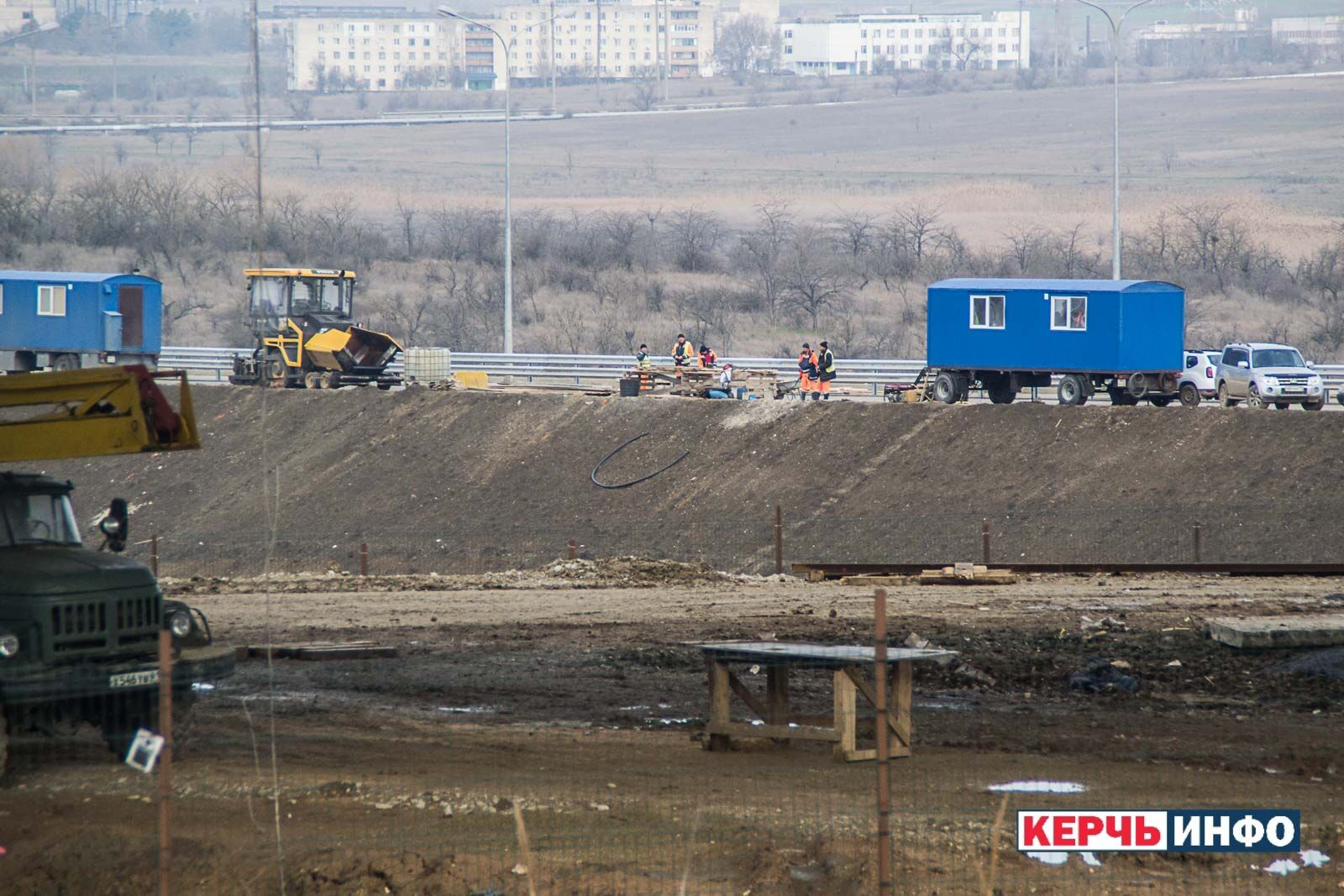 Оккупанты похвастались темпами строительства Крымского моста: опубликованы фото 