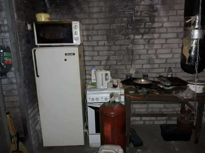 После войны Польянов вынужден жить в гараже