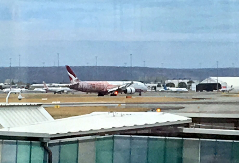 17 годин у небі: здійснено перший в історії безпосадковий переліт