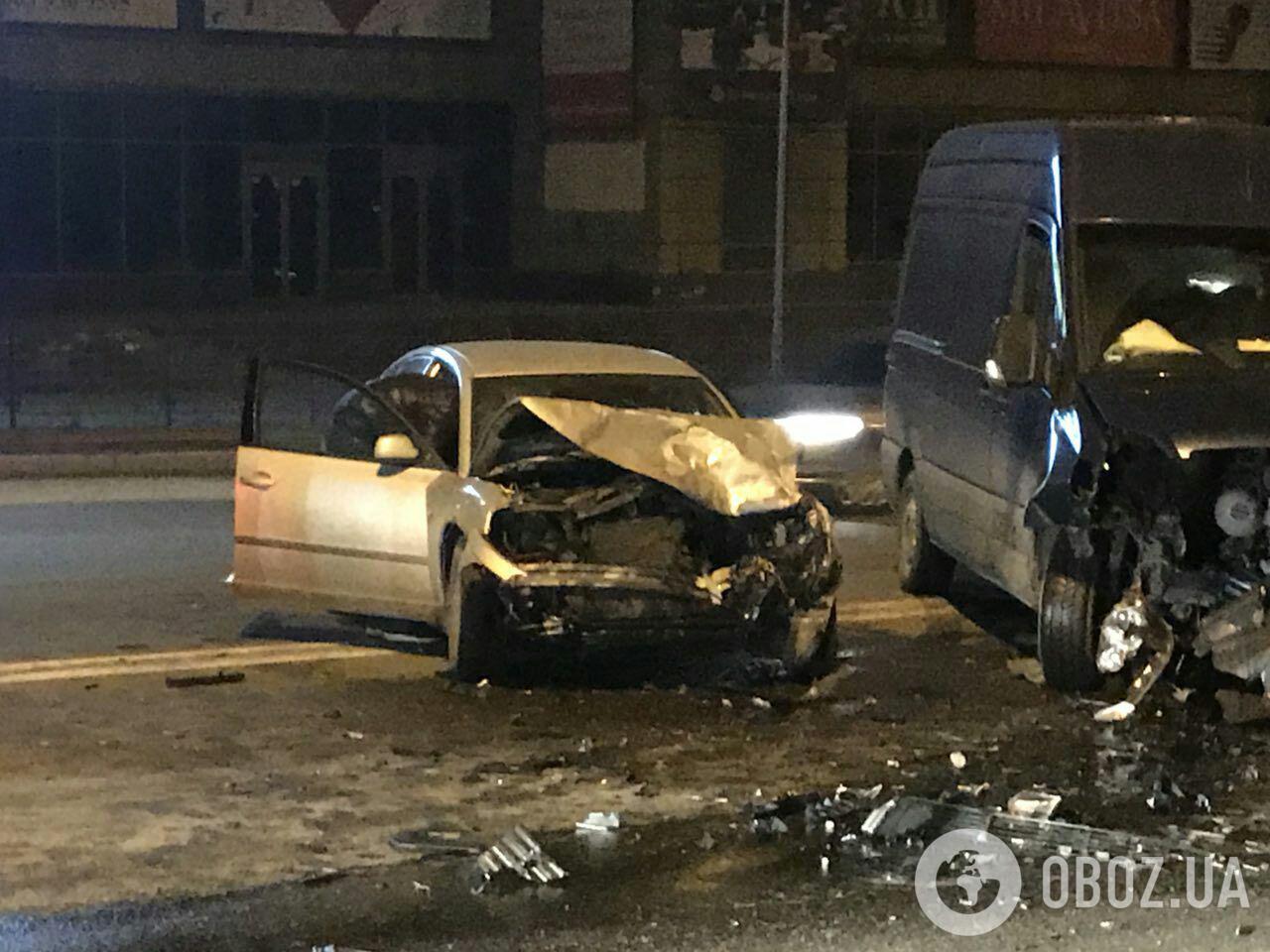 В Киеве произошло серьезное лобовое ДТП