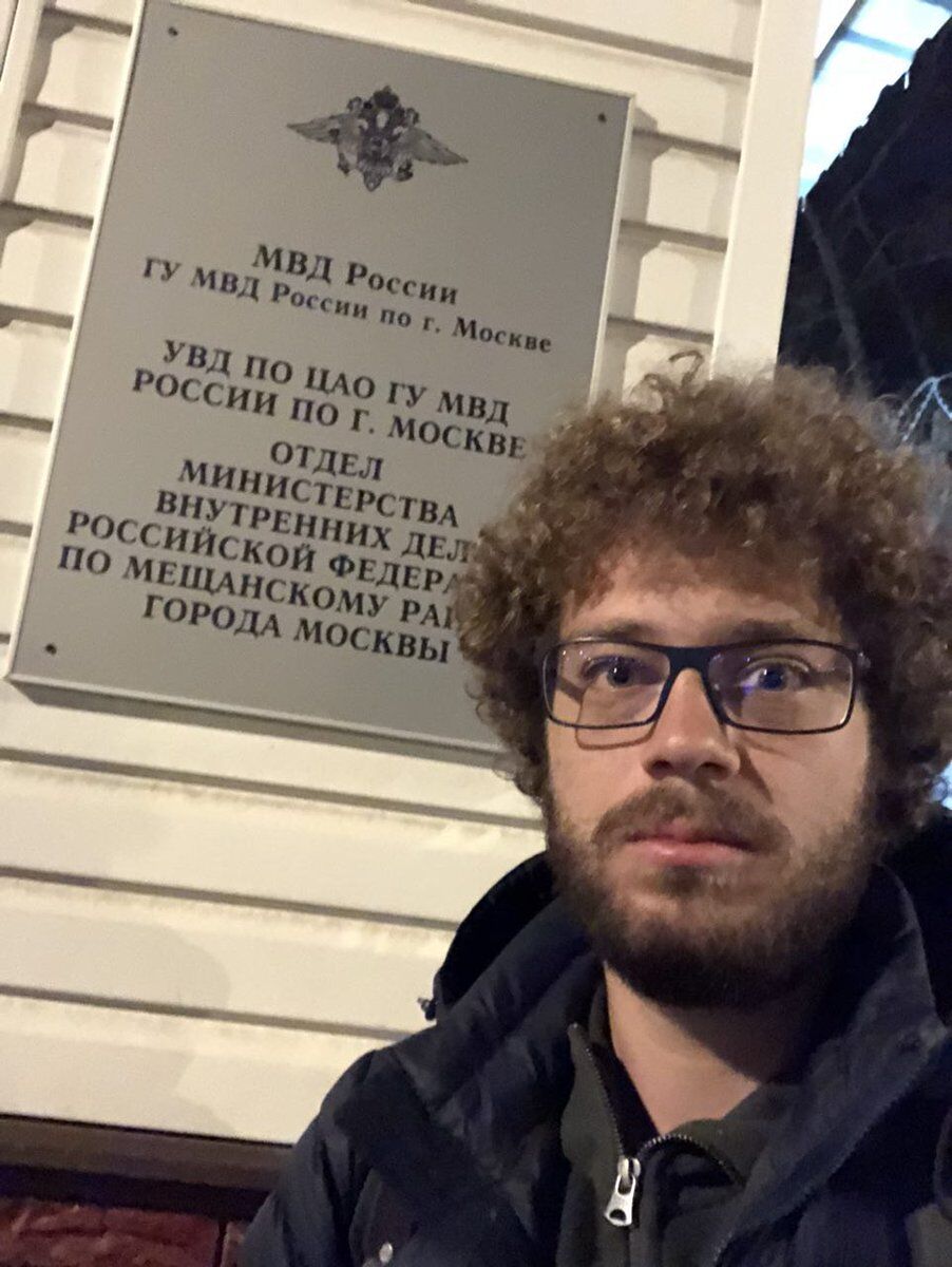 У Москві затримали відомого блогера: з'явилося відео