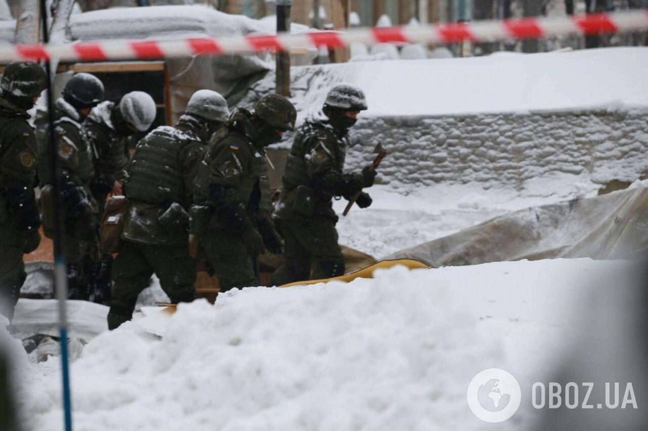 Палаточный городок под Радой снесен: все подробности