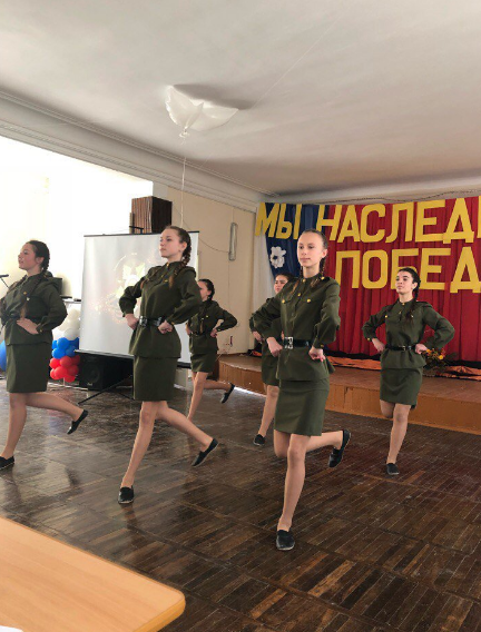 "Марафон скреп": в Крыму детей согнали на пропагандистский конкурс