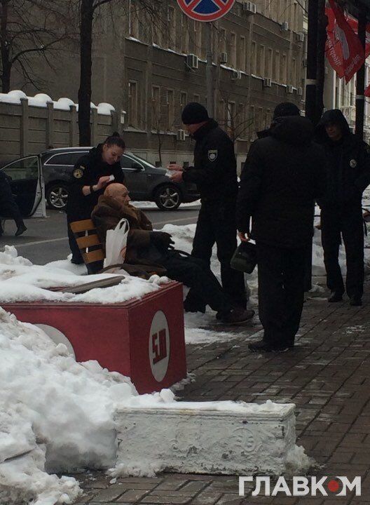 ДТП с авто полиции из кортежа Порошенко в Киеве: опубликованы фото и видео с места аварии