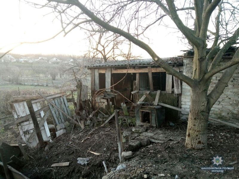 Люди ховалися в укриттях: терористи на Донбасі накрили вогнем Авдіївку