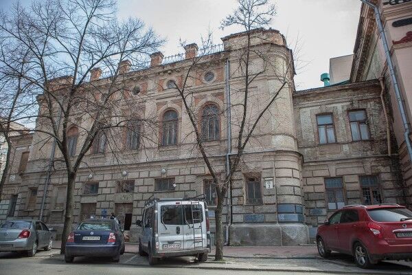 В Днепре разрушается старинное здание "Английского клуба"