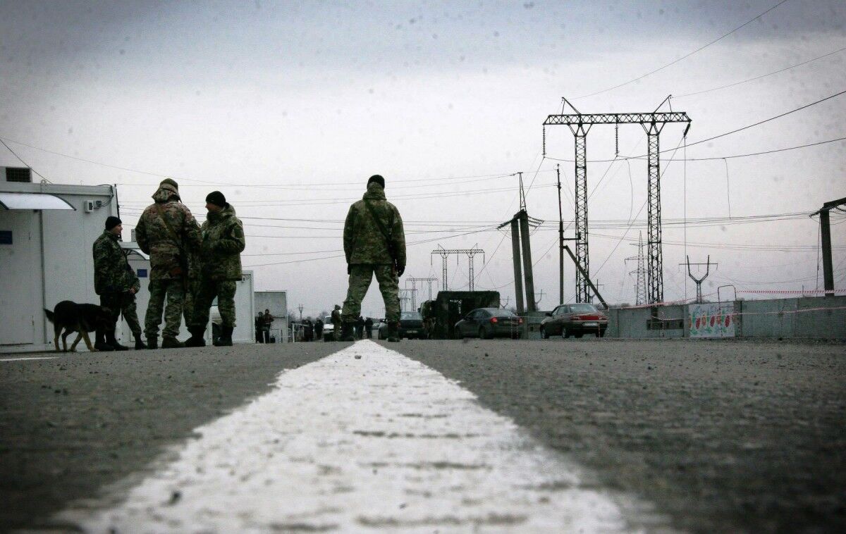 Бізнес на війні: що відбувається на "кордоні" з окупованою частиною Донбасу