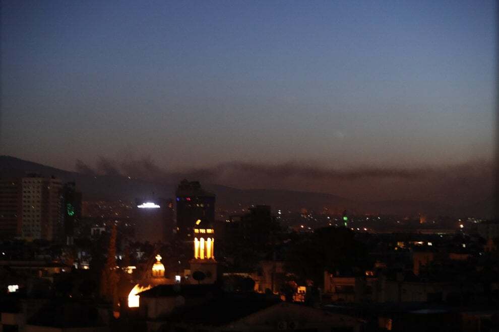 Удар по Сірії: з'явилися перші фото і відео