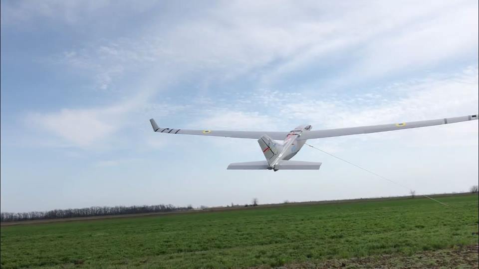 На чеку: Украина запустила дроны над админграницей с Крымом