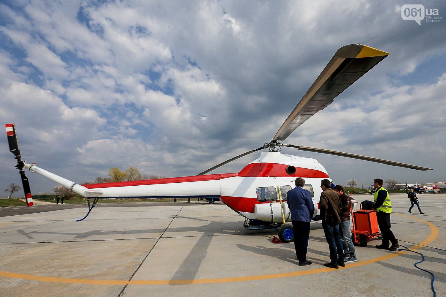 В Запорожье испытали первый украинский вертолет: опубликовано зрелищное видео
