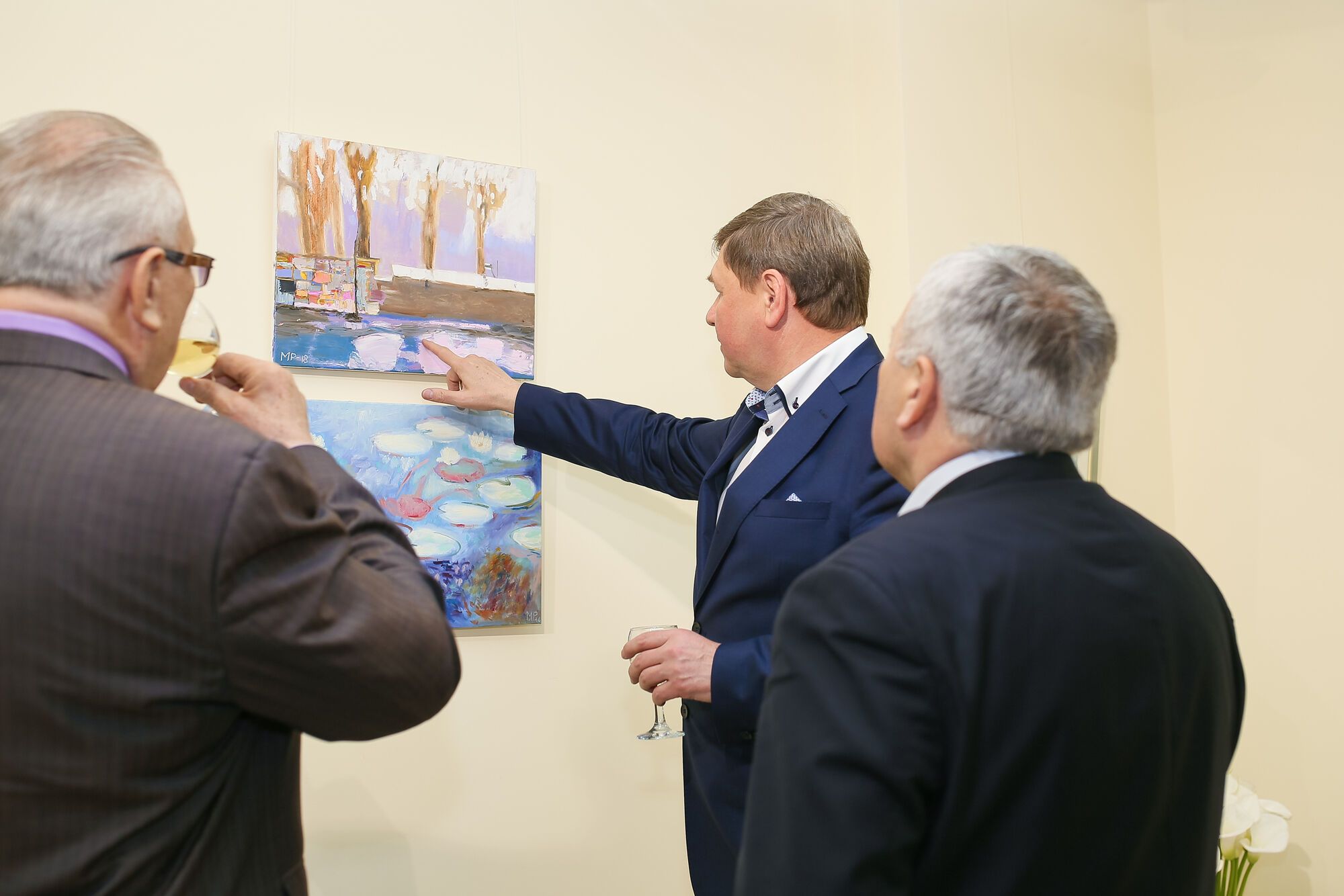 В Киеве открылась выставка, длиною в день
