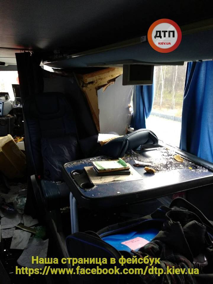 Автобус с украинцами попал в ДТП в Польше: все подробности